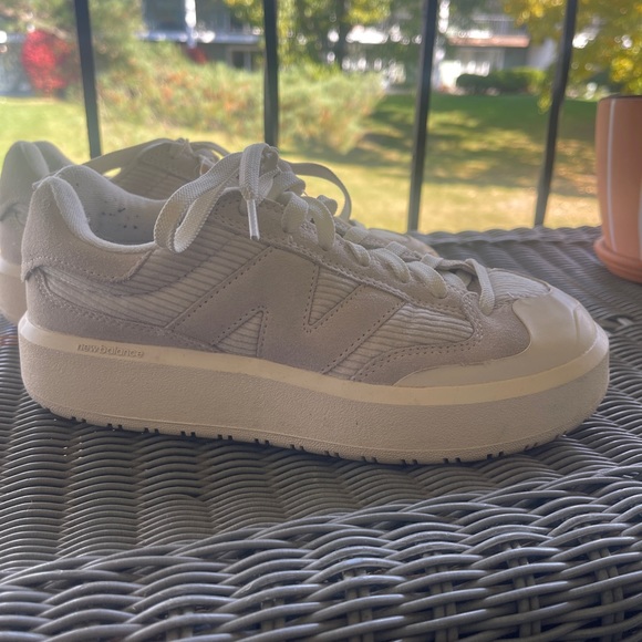 New Balance CT302 - Picture 2 of 10